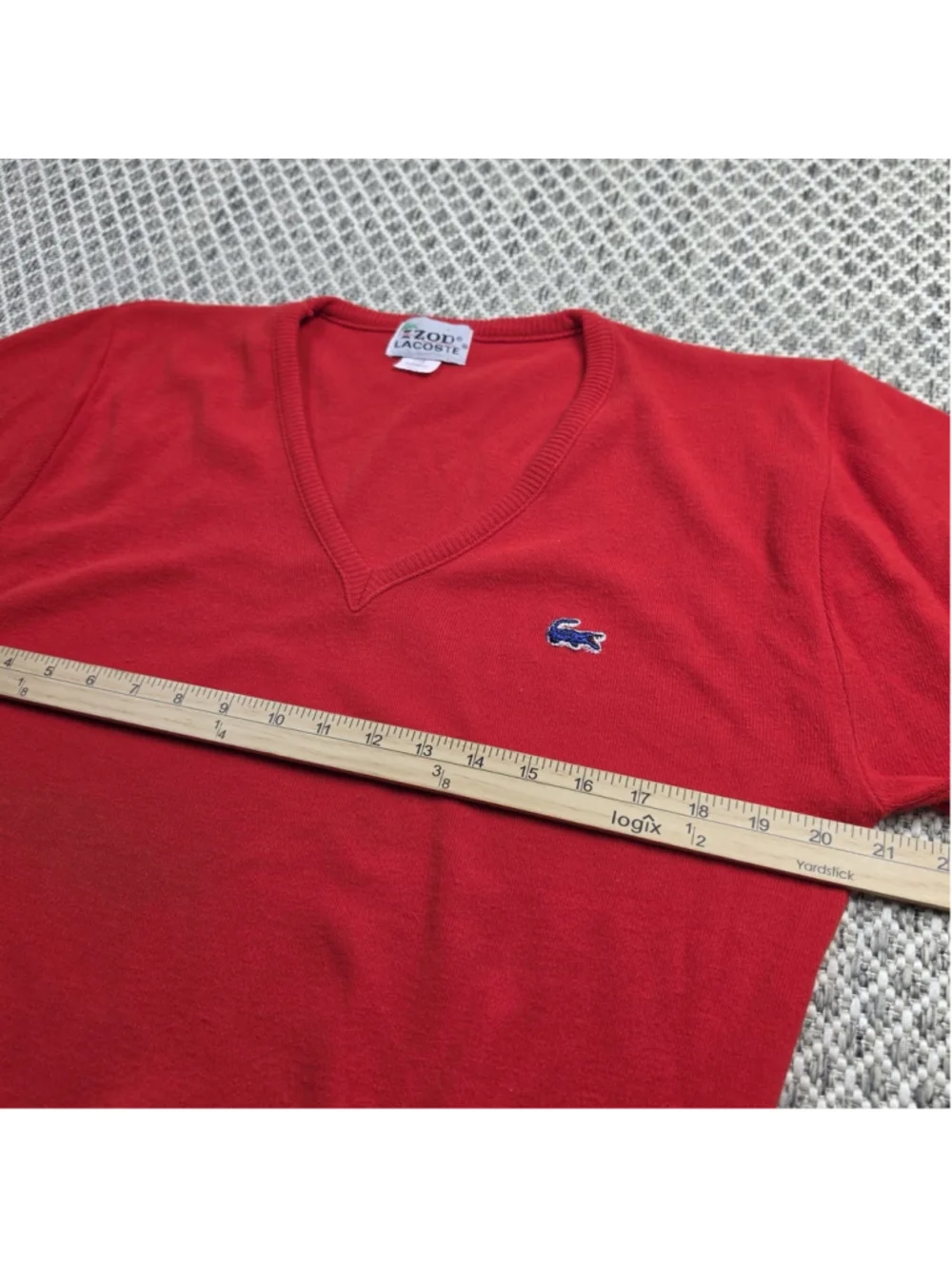 Vintage IZOD Lacoste 100% Cashmere Sweater Red V Neck Crocodile Logo Preppy